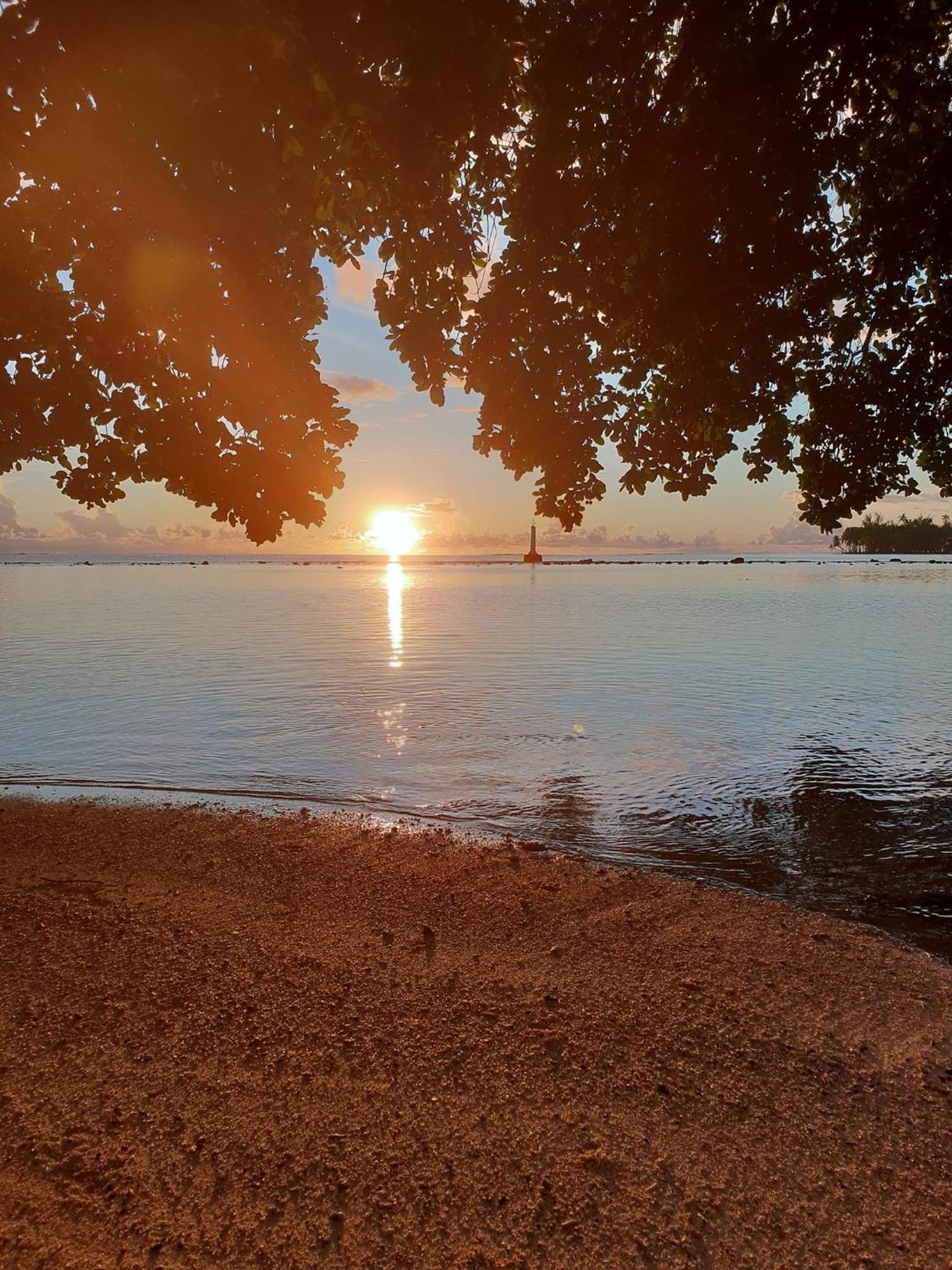 Fare Tetahora Villa Tevaitoa Екстериор снимка